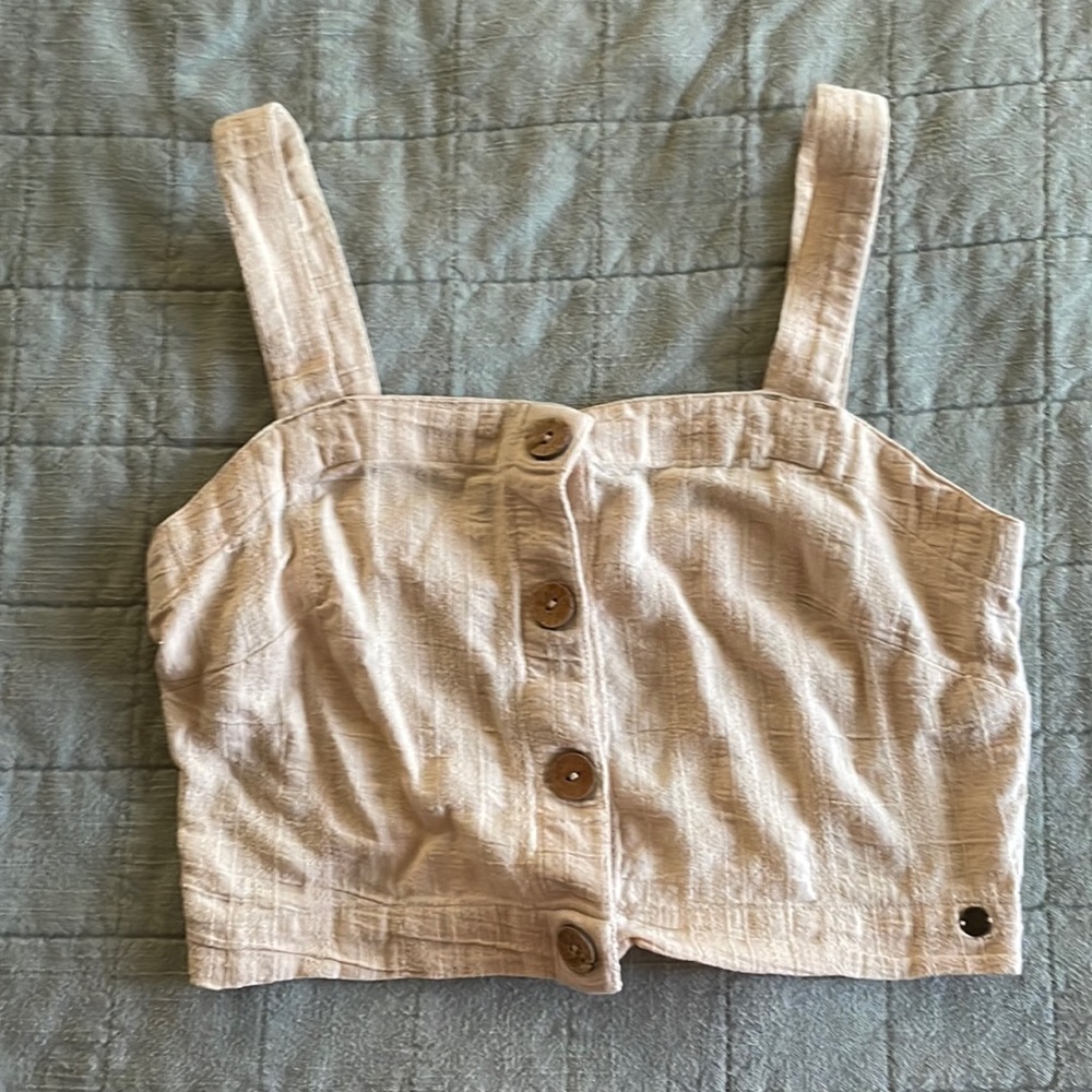 Natural button crop top